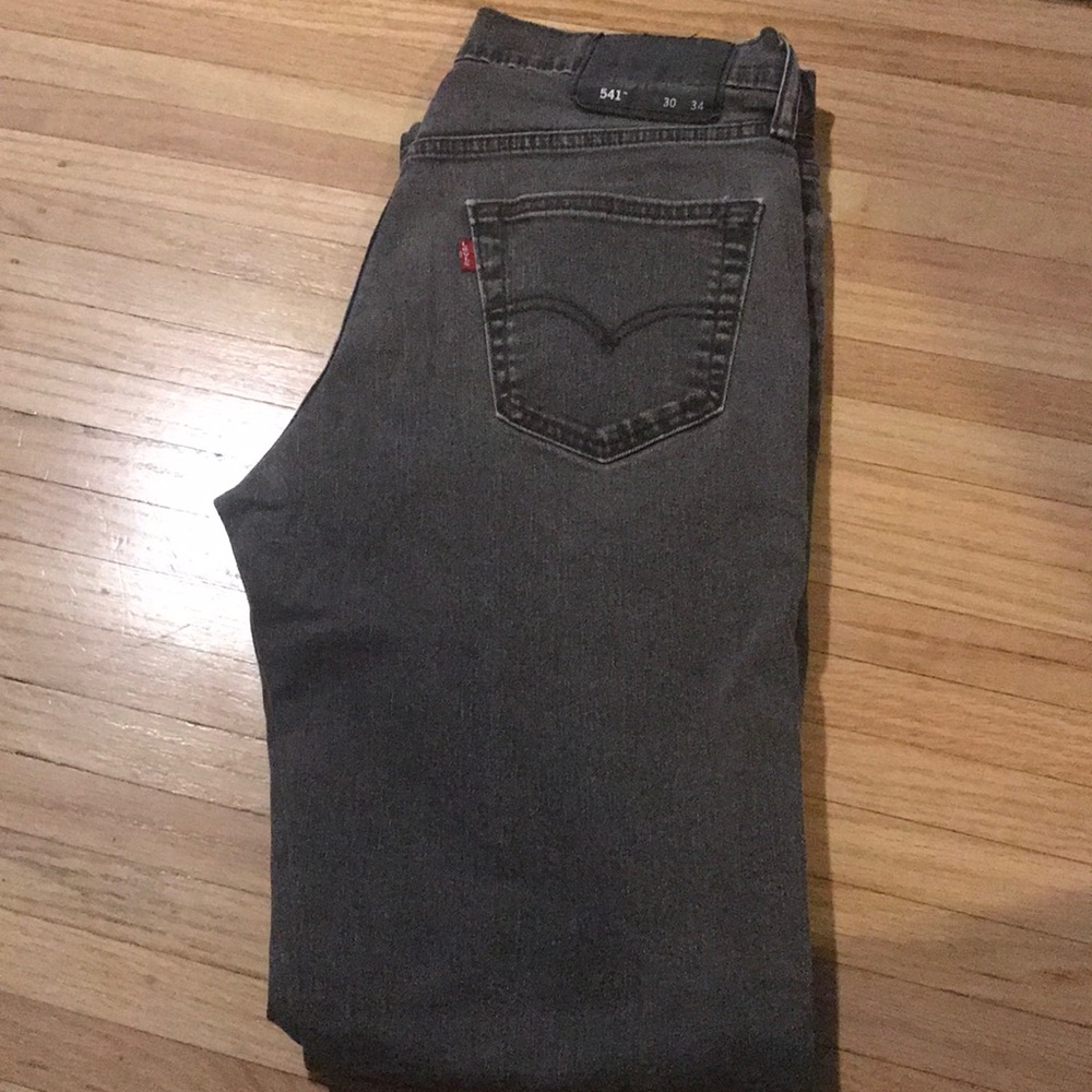 Men’s LEVIS 541 size W30 L34